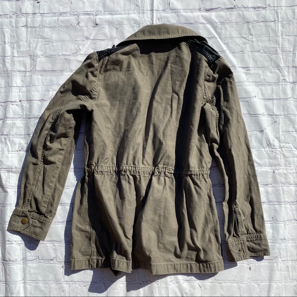 Utility Jacket - Picture 2 of 4
